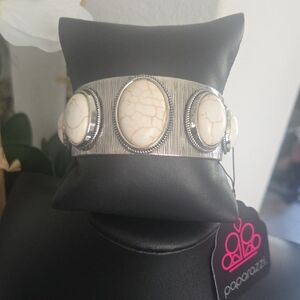 Paparazzi Earthy Echo White Cuff Bracelet NWT